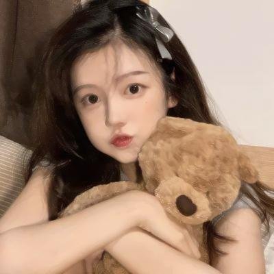 少年与水球